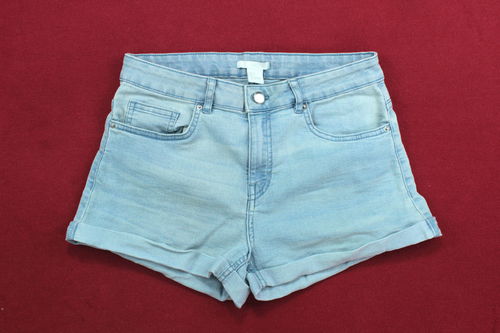 H&M Hotpants Shorty Damen Jeans hellblau Umschlag 36